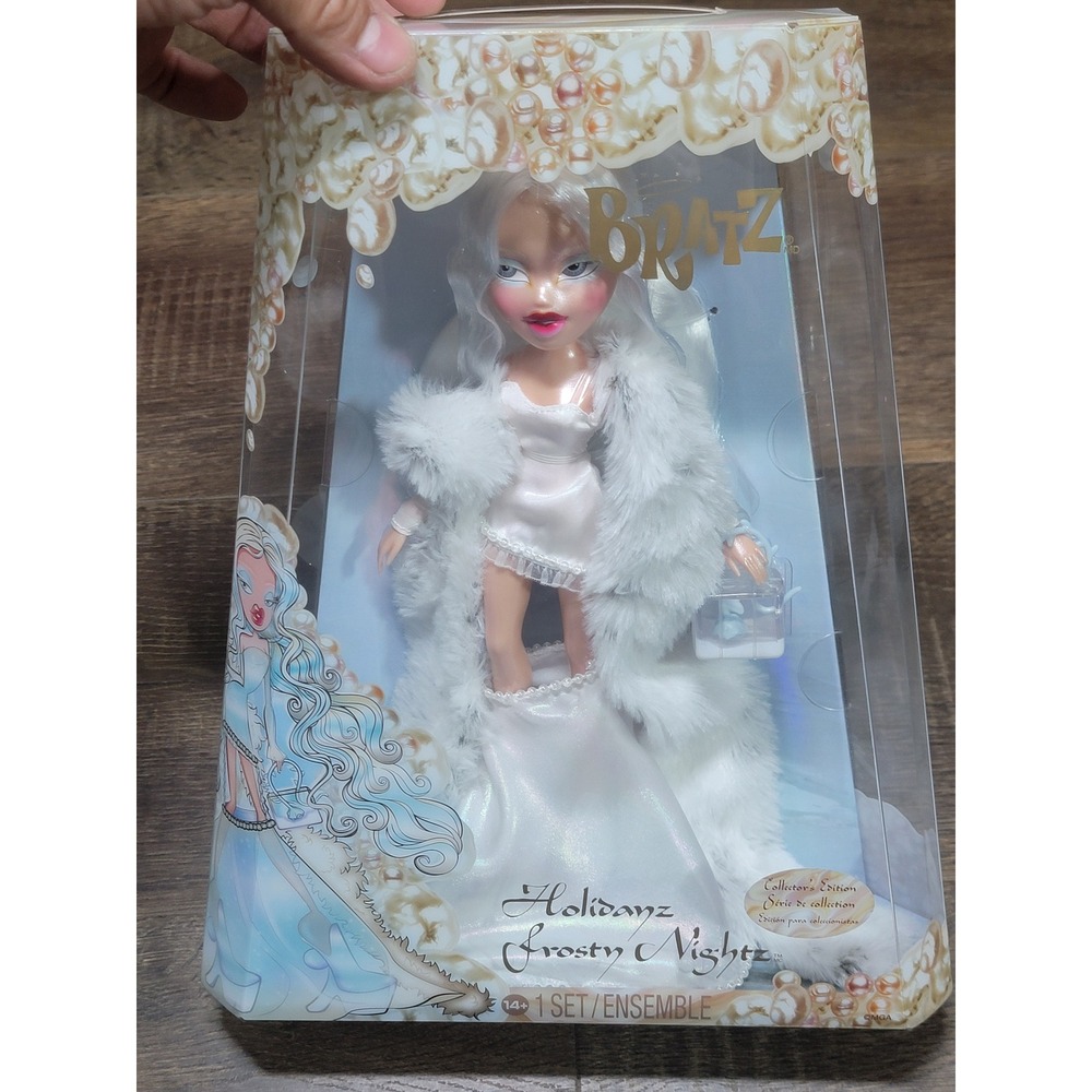 Bratz Holidayz Frosty Nightz Cloe Collectors Edition Doll MGA 2006 New NIB
